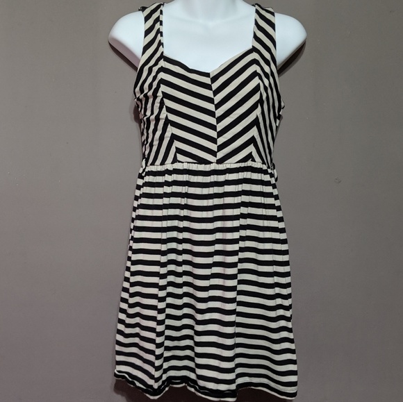 Black and White Striped Dress - Picture 1 of 4